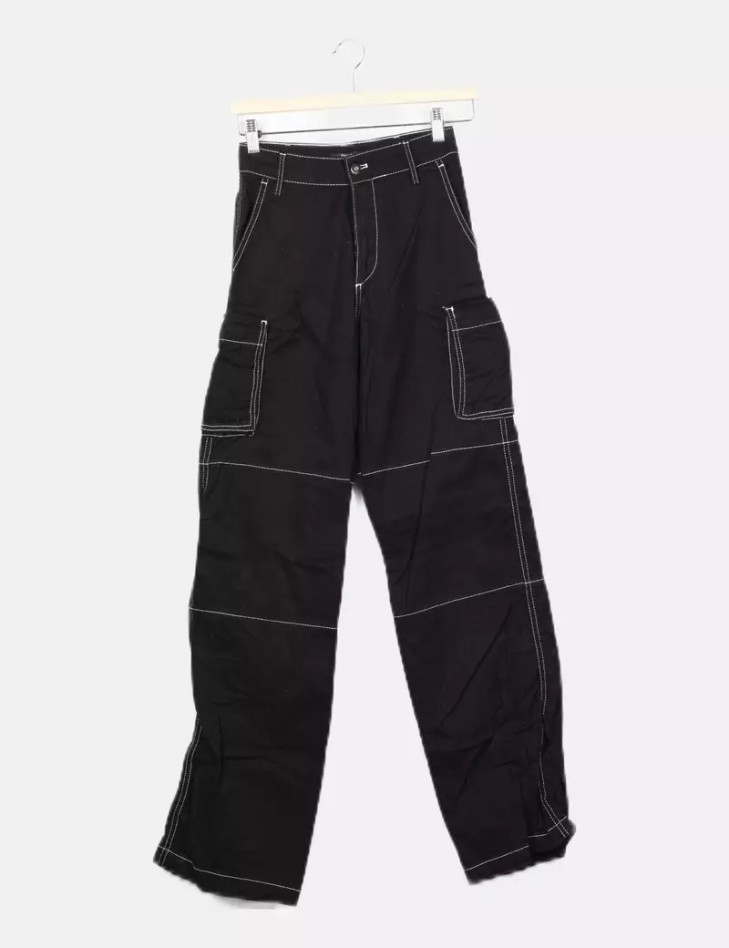 Bershka Pantalón cargo negro