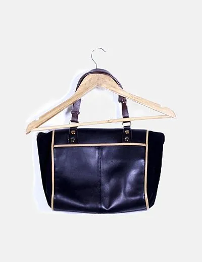 Hoss Intropia Bolso negro combinado detalle gold