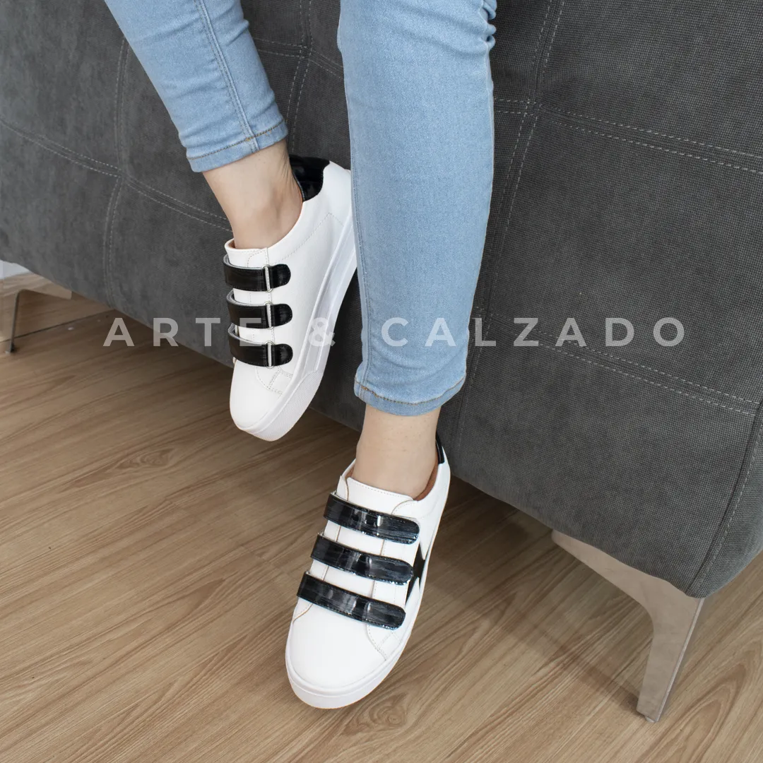 Zapatilla AyC  Blanco y negro